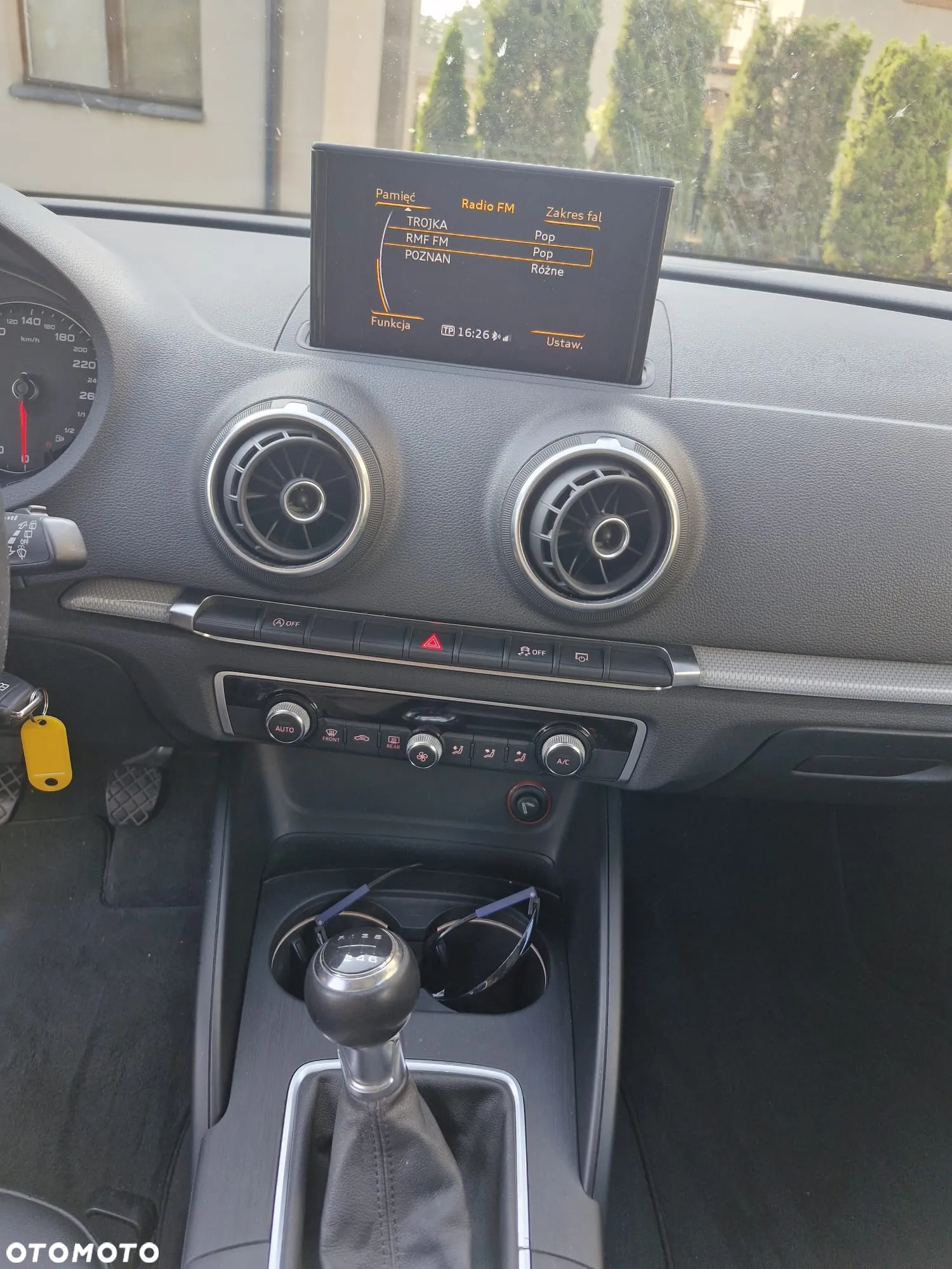 Audi A3 1.6 TDI Attraction - 11