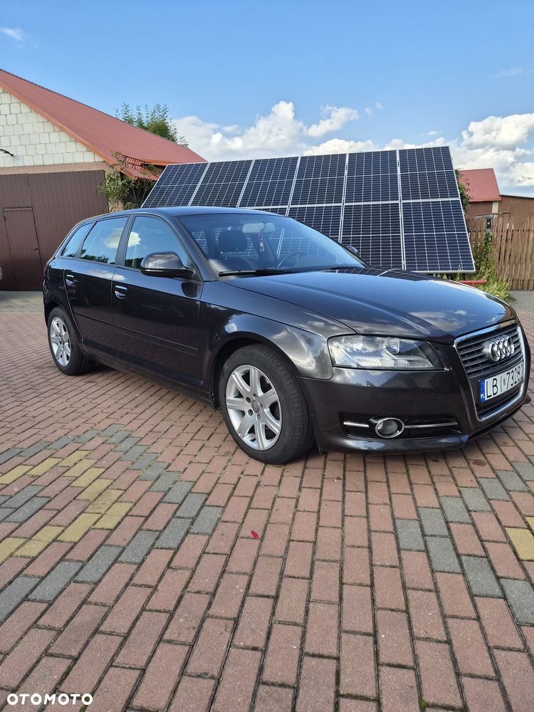 Audi A3 Sportback - 1