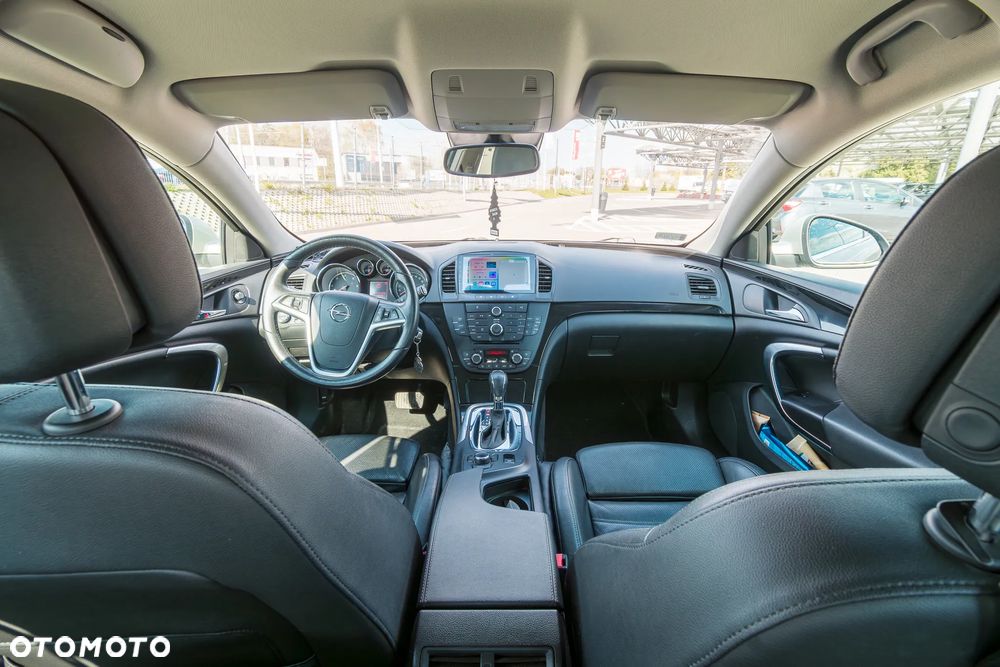 Opel Insignia 2.0 CDTI - 9