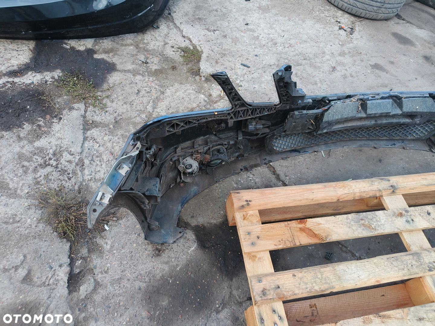 MERCEDES W212 ZDERZAK PRZEDNI PRZÓD PDC 359 - 10