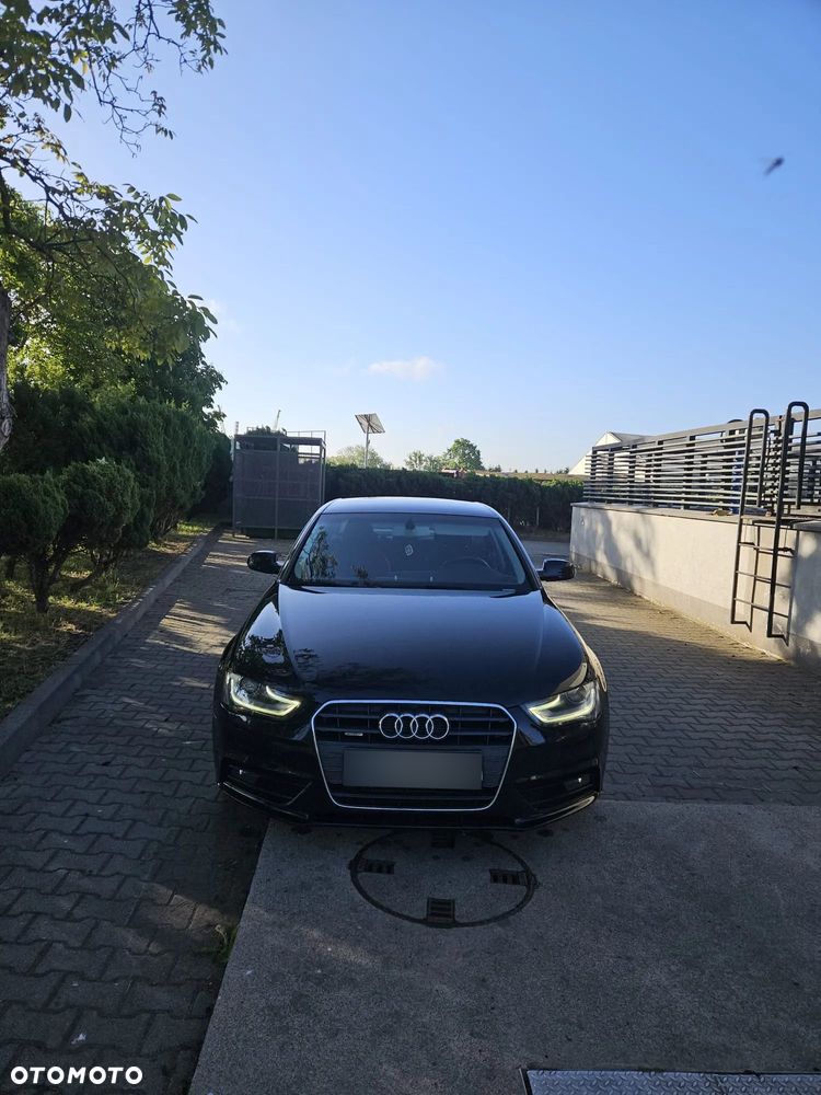 Audi A4 Limousine 2.0 TDI Quattro - 1