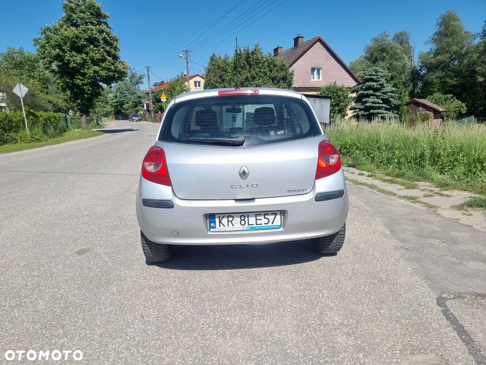 Renault Clio - 5