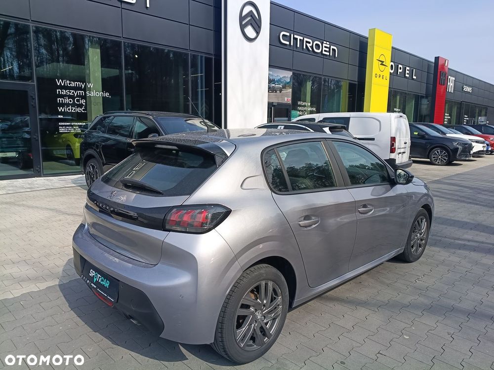 Peugeot 208 - 5