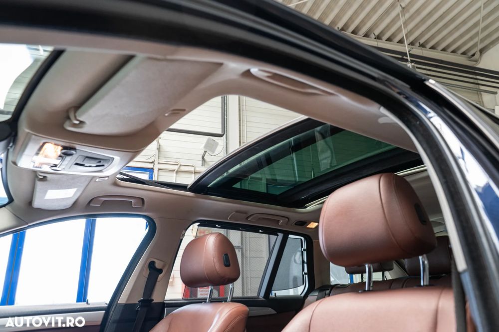 BMW Seria 5 520d xDrive Aut. Luxury Line - 7