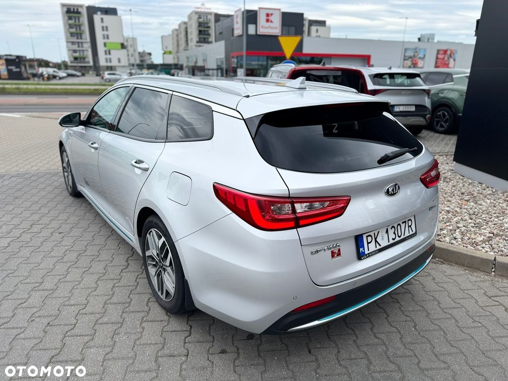 Kia Optima Plug-in Hybrid - 4