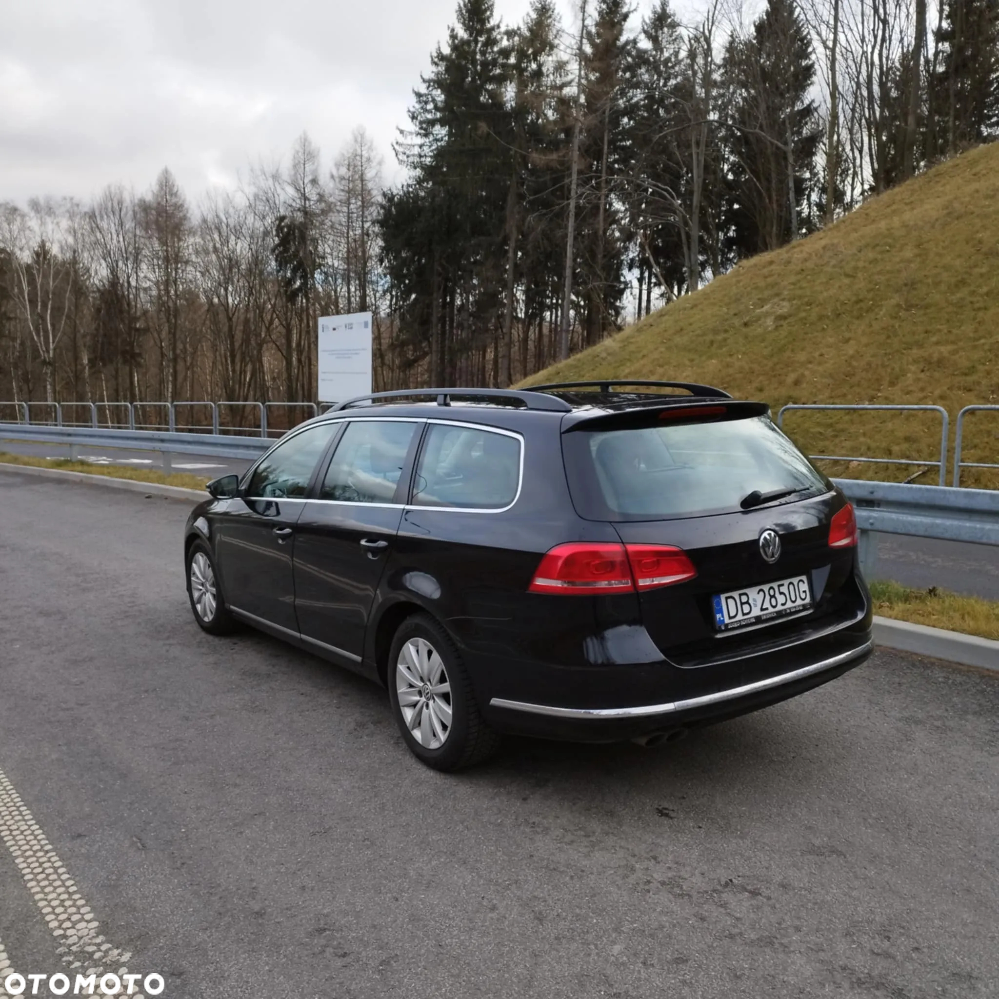 Volkswagen Passat 2.0 TDI Comfortline - 6