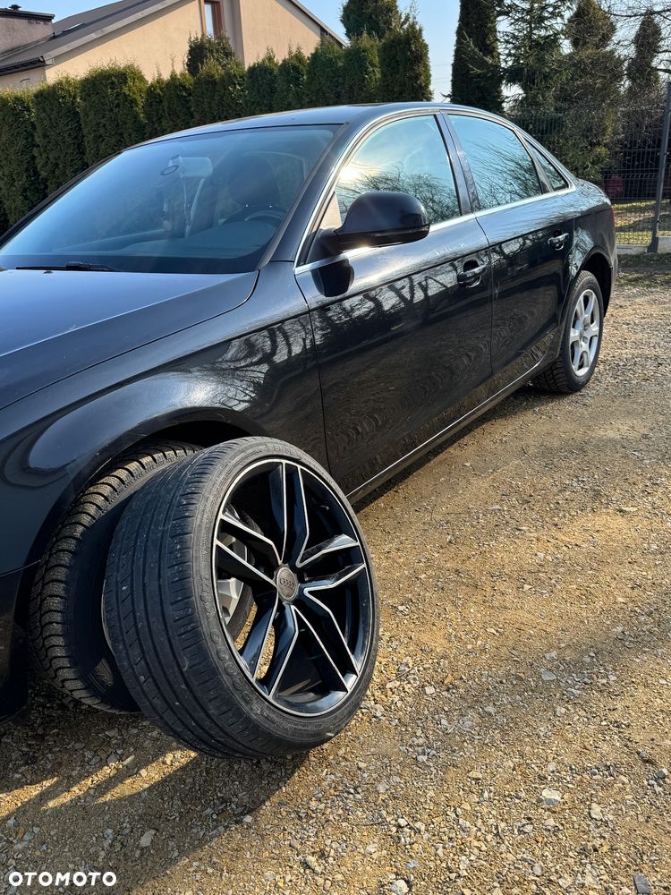 Audi A4 Limousine - 5