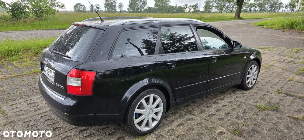 Audi A4 Avant 2.5 TDI - 11