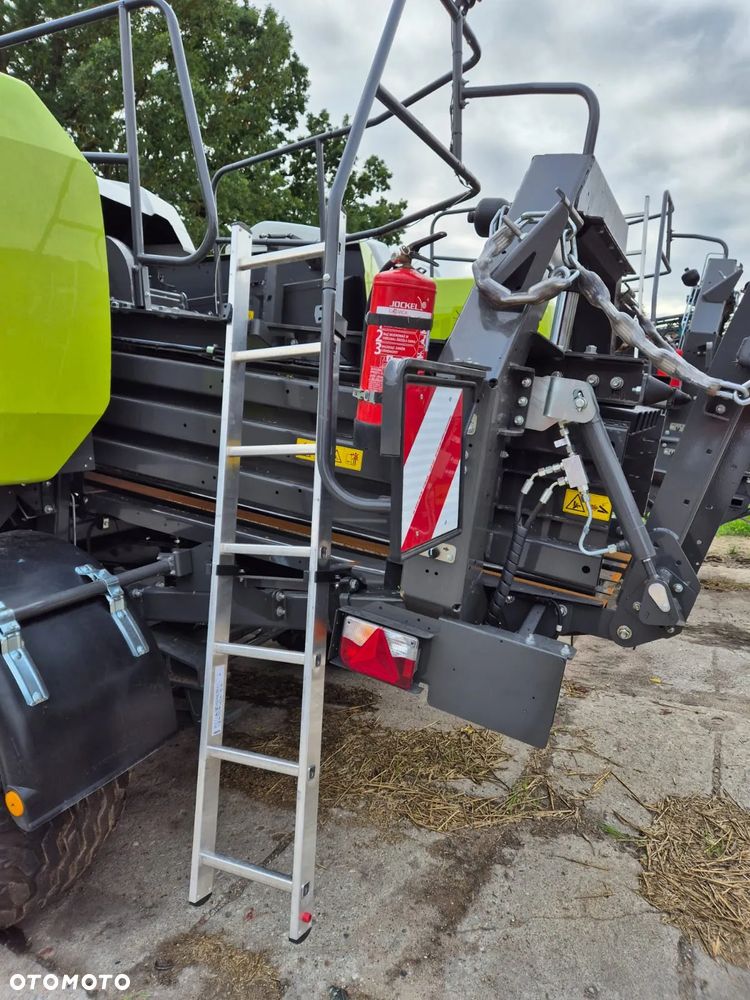 Claas 660 tys netto Claas Quadrant 4200 - 8
