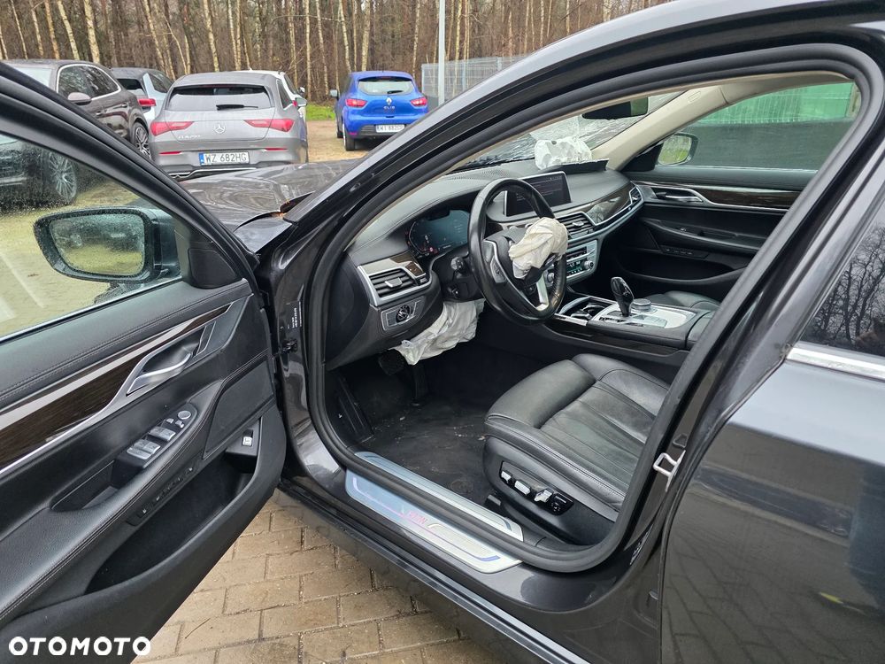 BMW Seria 7 730d xDrive - 10