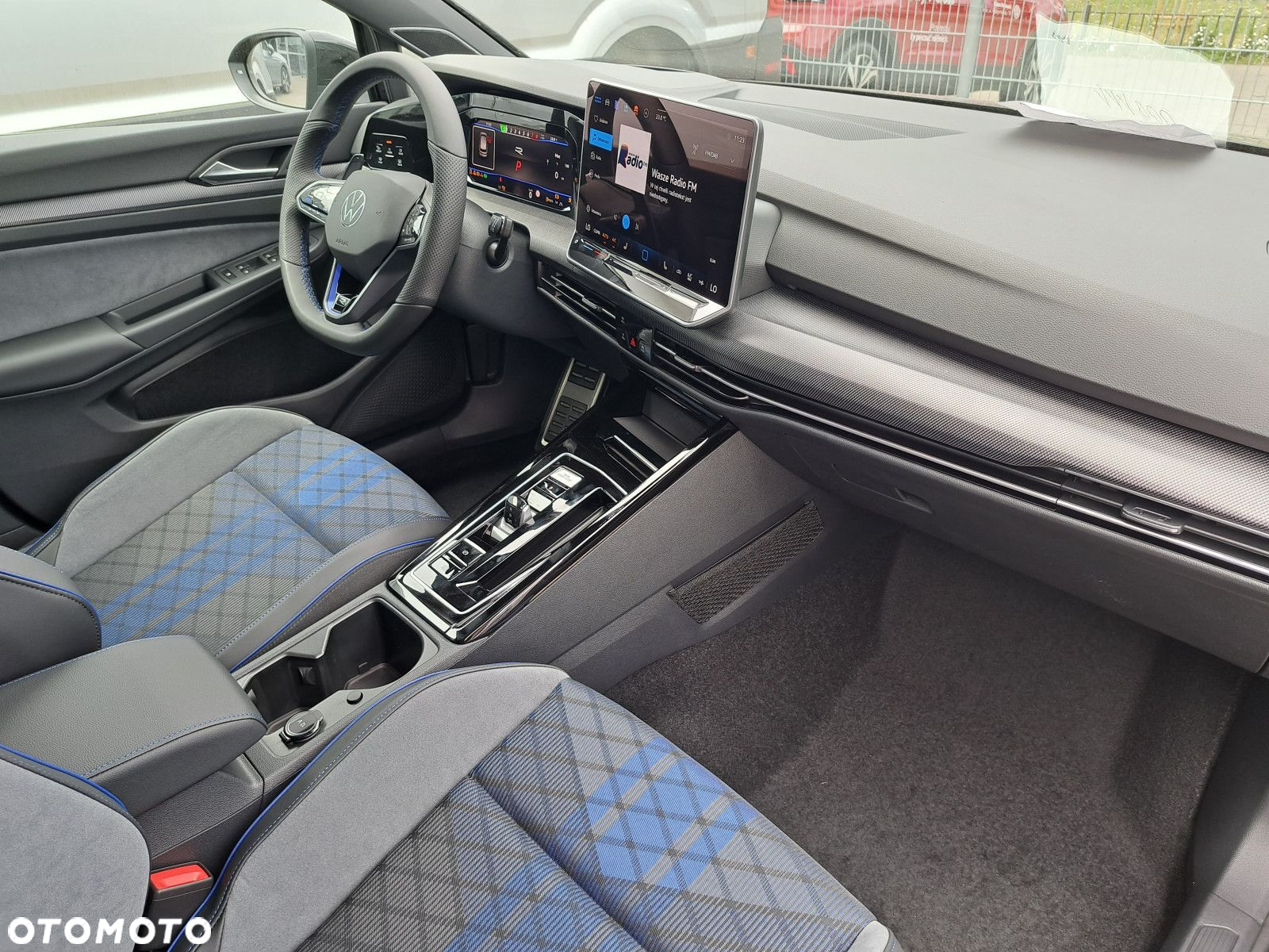Volkswagen Golf - 14