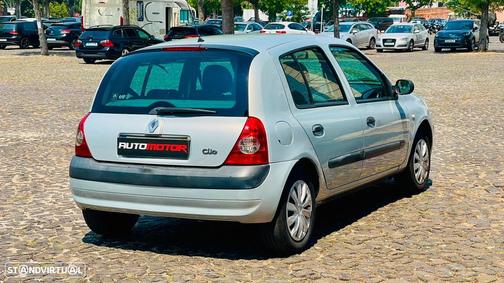 Renault Clio 1.2 16V Confort Dynamique - 4