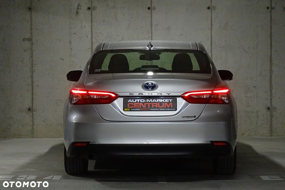 Toyota Camry 2.5 Hybrid Comfort CVT - 11