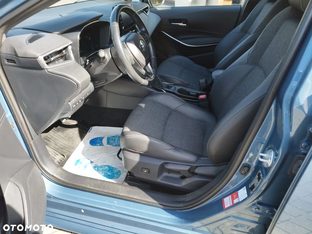 Toyota Corolla 1.8 Hybrid Executive - 13