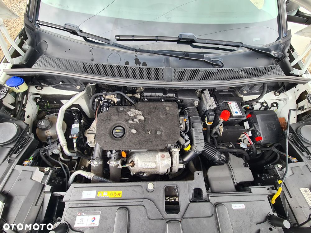 Peugeot 3008 1.5 BlueHDi Active S&S - 14