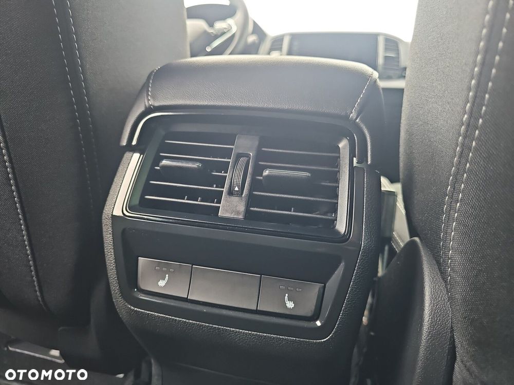 Skoda Karoq 1.5 TSI ACT Sportline DSG - 21