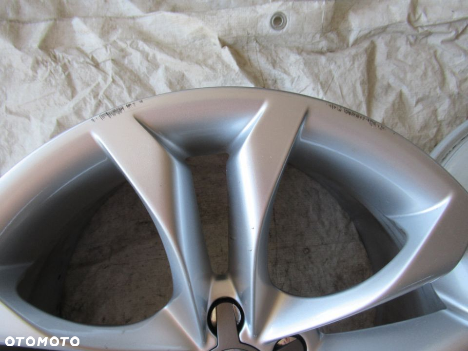 Felgi Audi A5 S5 Q5 8,5Jx18 et29 5x112  8T0601025CL - 8