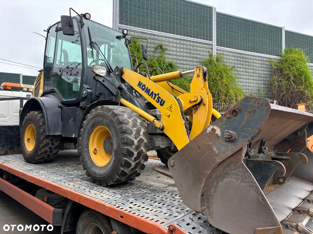 JCB 407 - 12