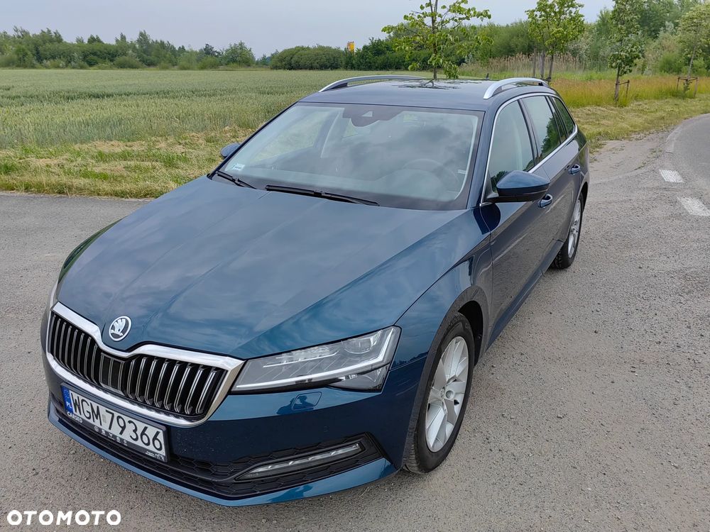 Skoda Superb 2.0 TDI SCR Ambition DSG - 4