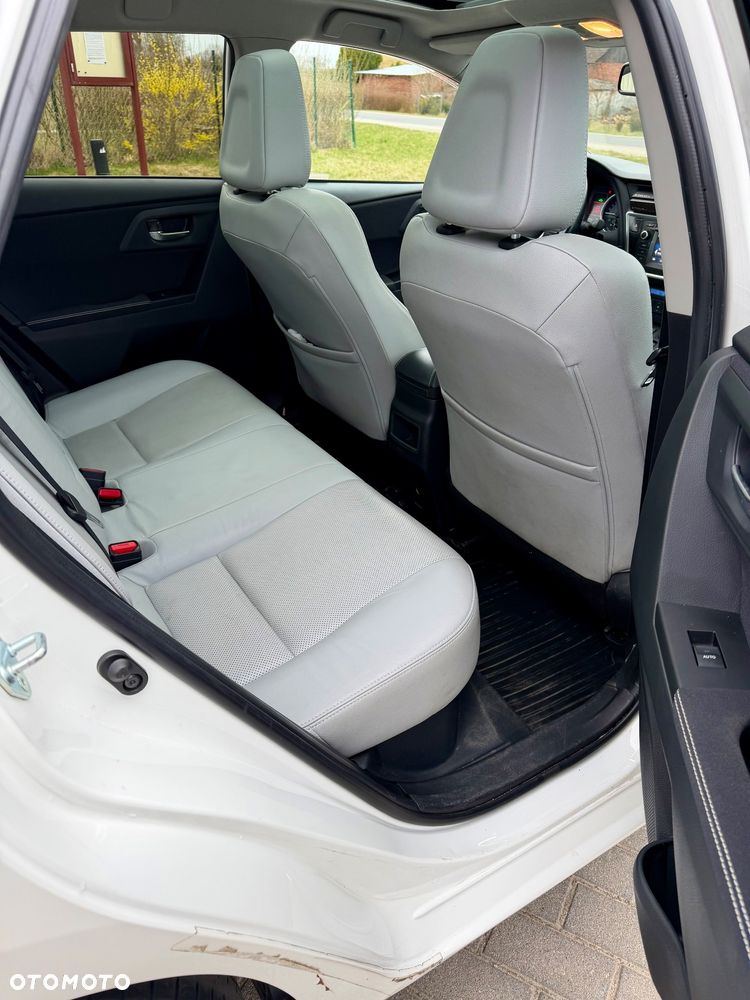 Toyota Auris 1.8 HSD Prestige NAVI - 12