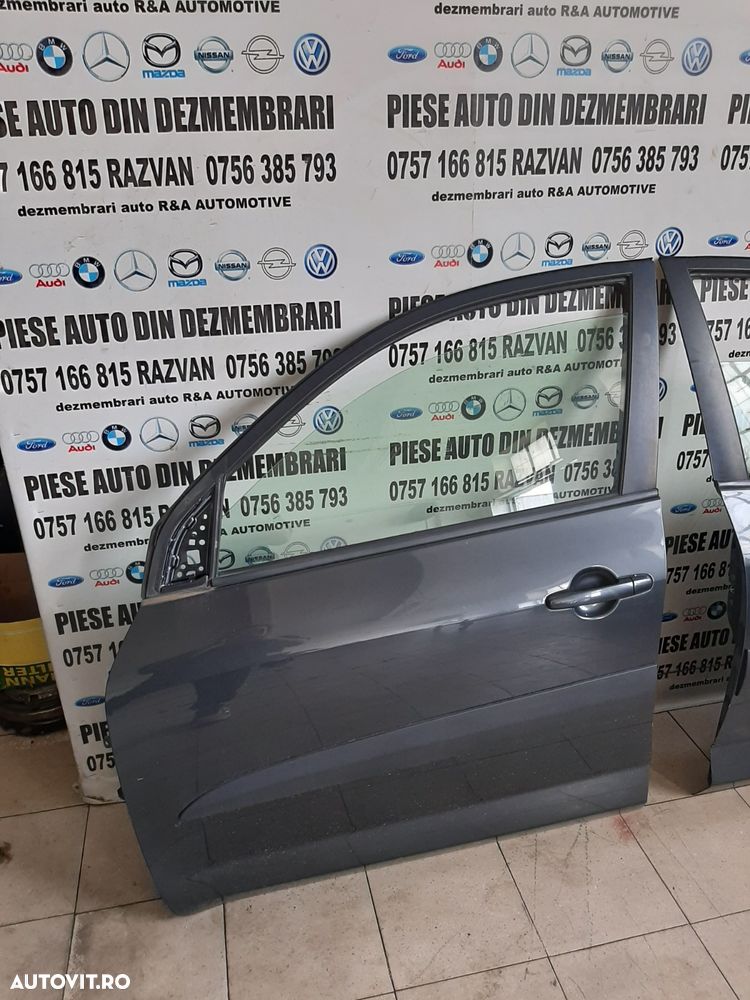 Usi Usa Portiera Stanga Dreapta Fata Toyota RAV 4 An 2005-2012 Model Cu Bandou Dezmembrez Toyota RA - 4