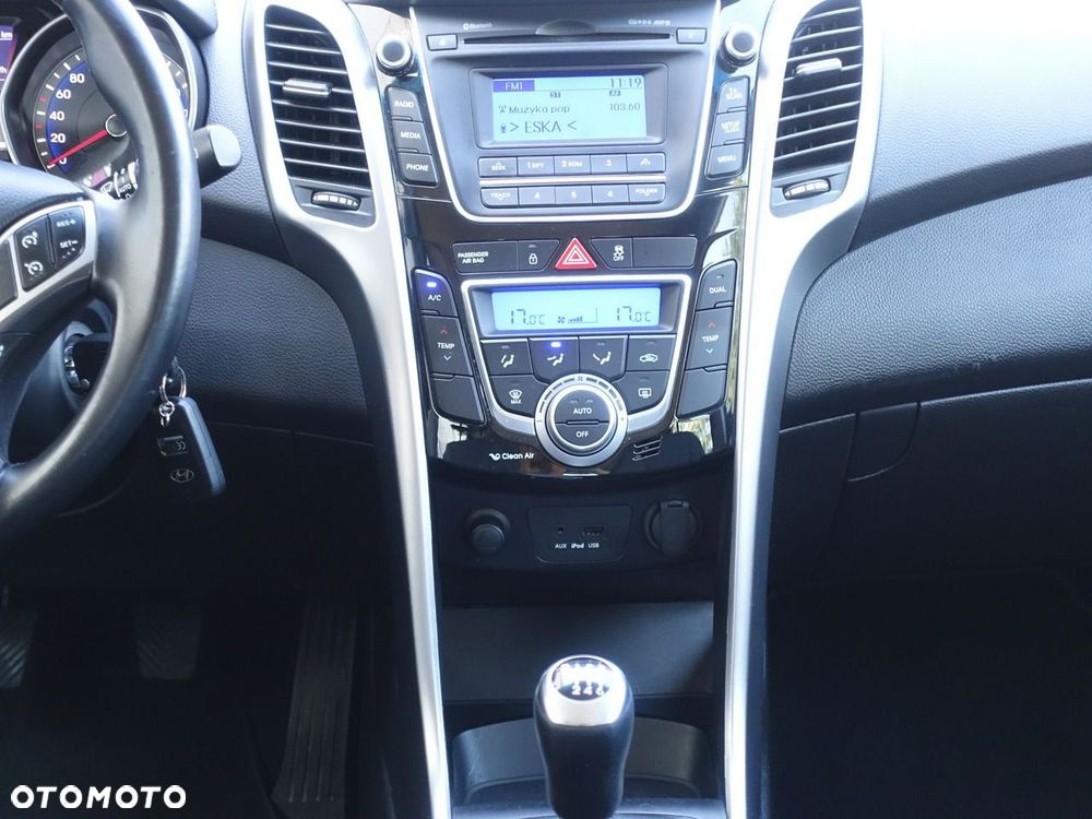 Hyundai i30 1.4 Premium - 24