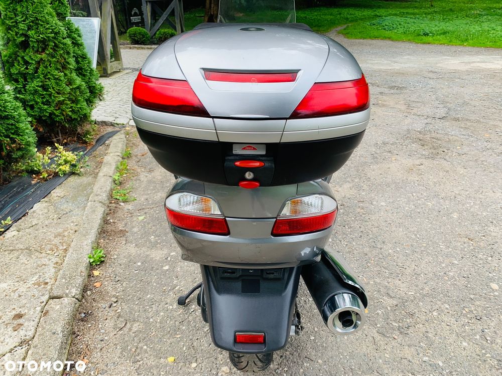 Suzuki Burgman - 13