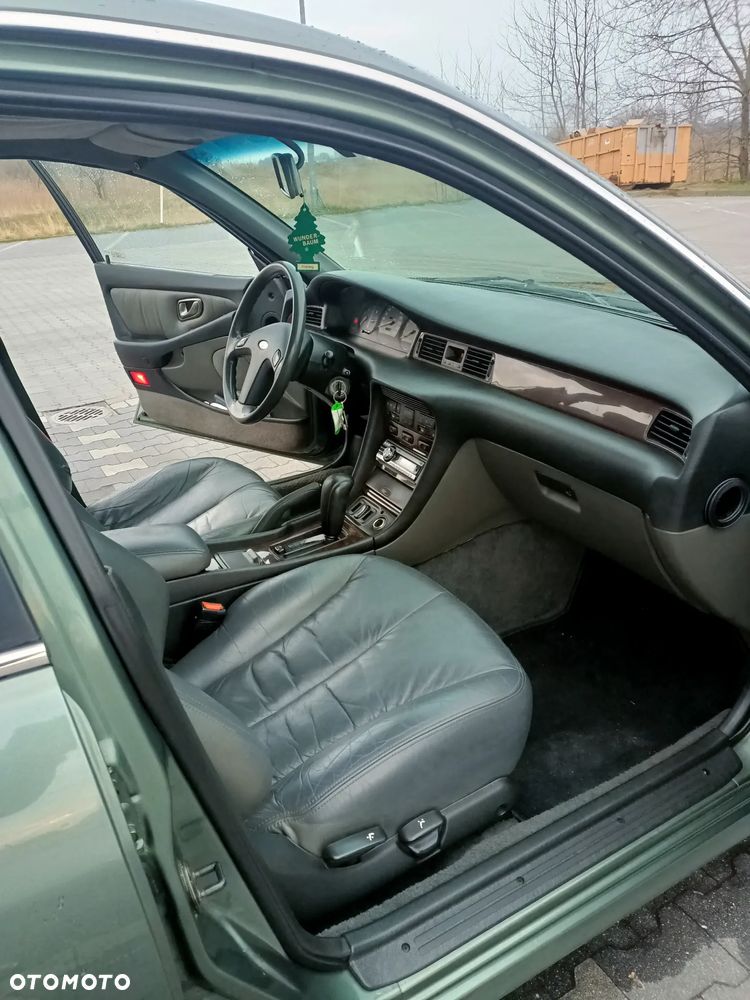 Mitsubishi Sigma - 9