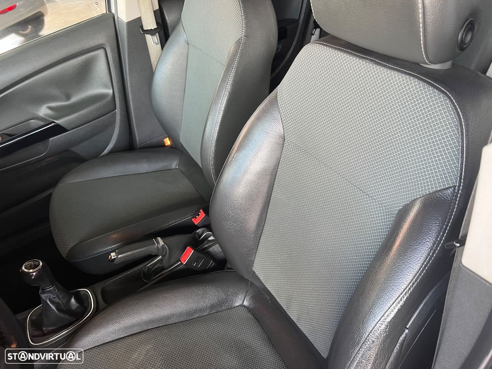 Opel Corsa 1.2 Cosmo - 12