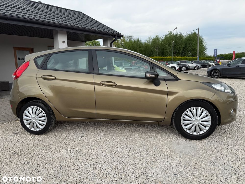 Ford Fiesta 1.25 Titanium EU5 - 9