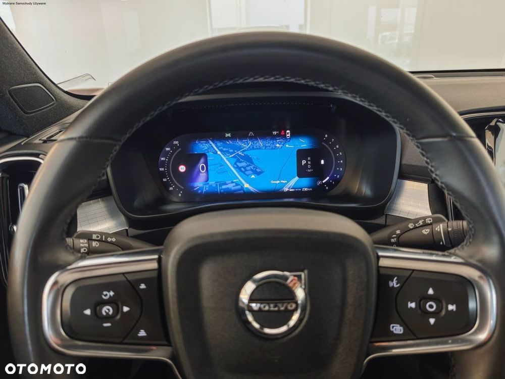 Volvo XC 40 B3 Core - 17