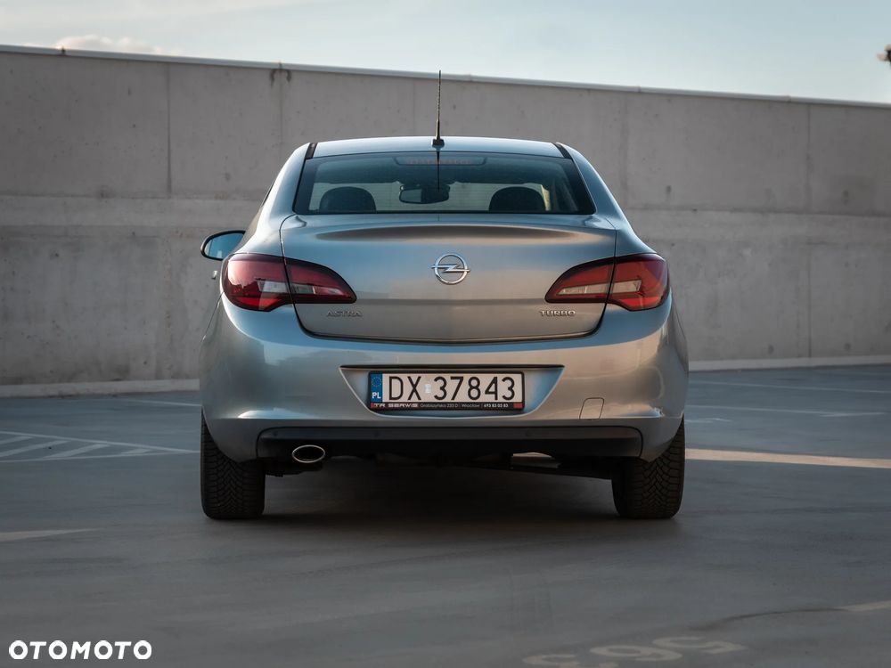 Opel Astra 1.4 T Active - 4