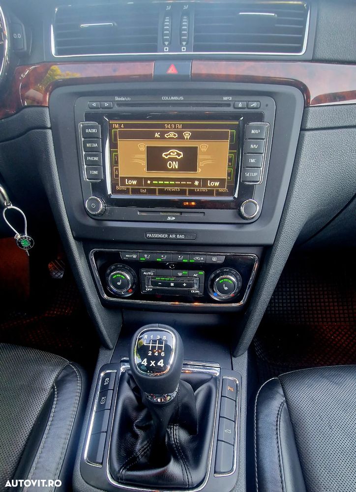 Skoda Superb 2.0 TDI 4X4 Exclusive - 32