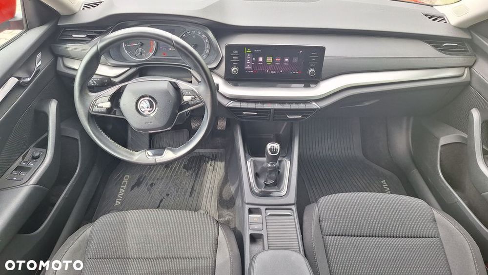 Skoda Octavia 1.5 TSI ACT Ambition - 8