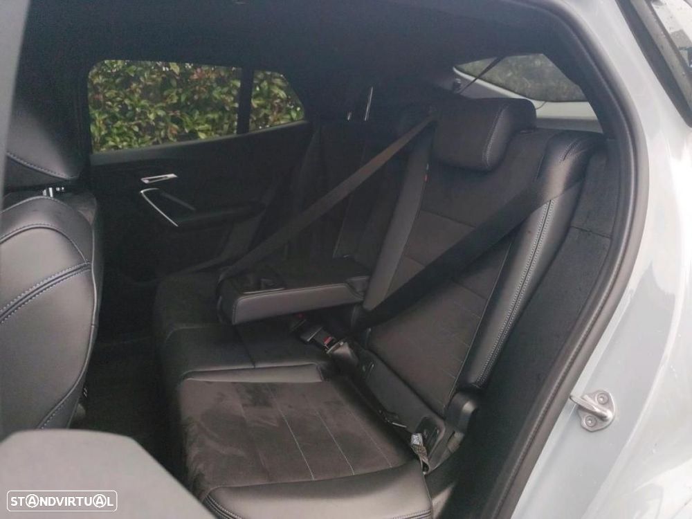 BMW iX2 eDrive20 Pack Desportivo M - 4