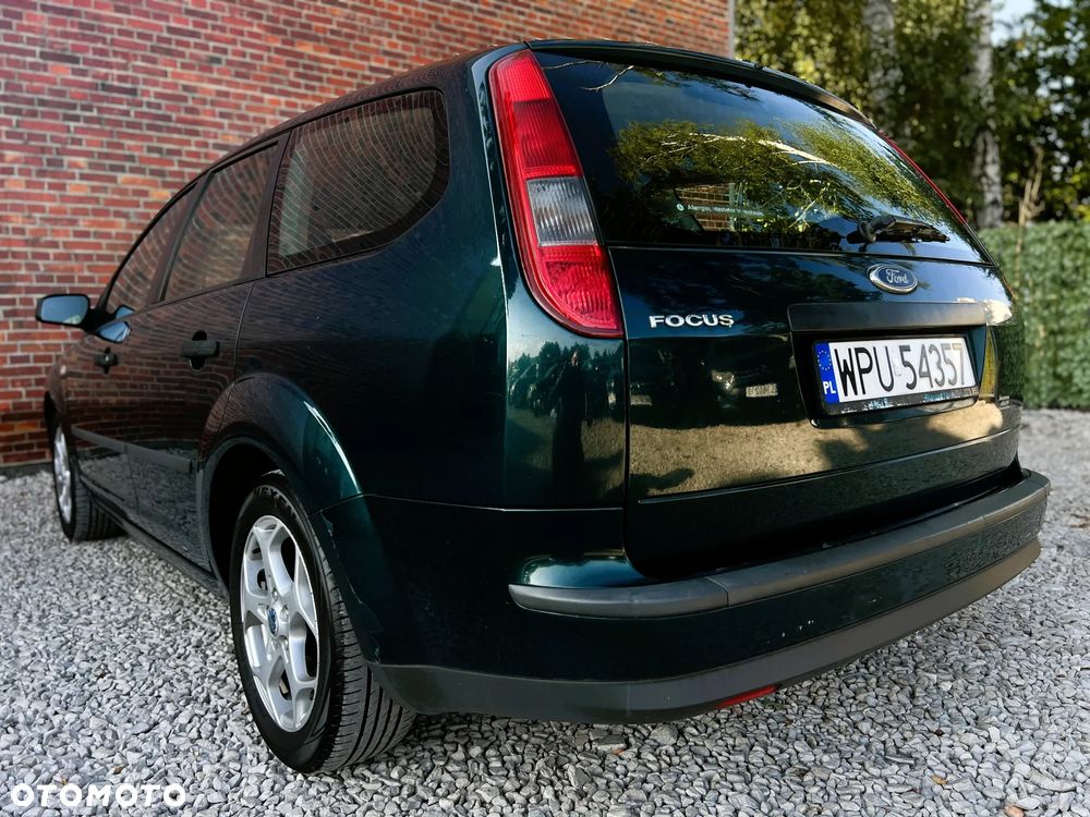 Ford Focus 1.8 Trend - 30