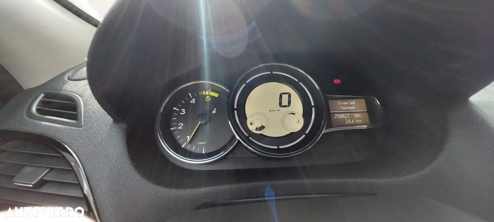 Renault Megane Grandtour ENERGY dCi 110 Start & Stopp Bose Edition - 14