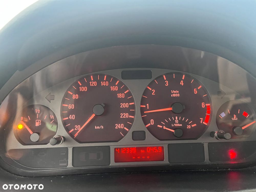 BMW Seria 3 - 23