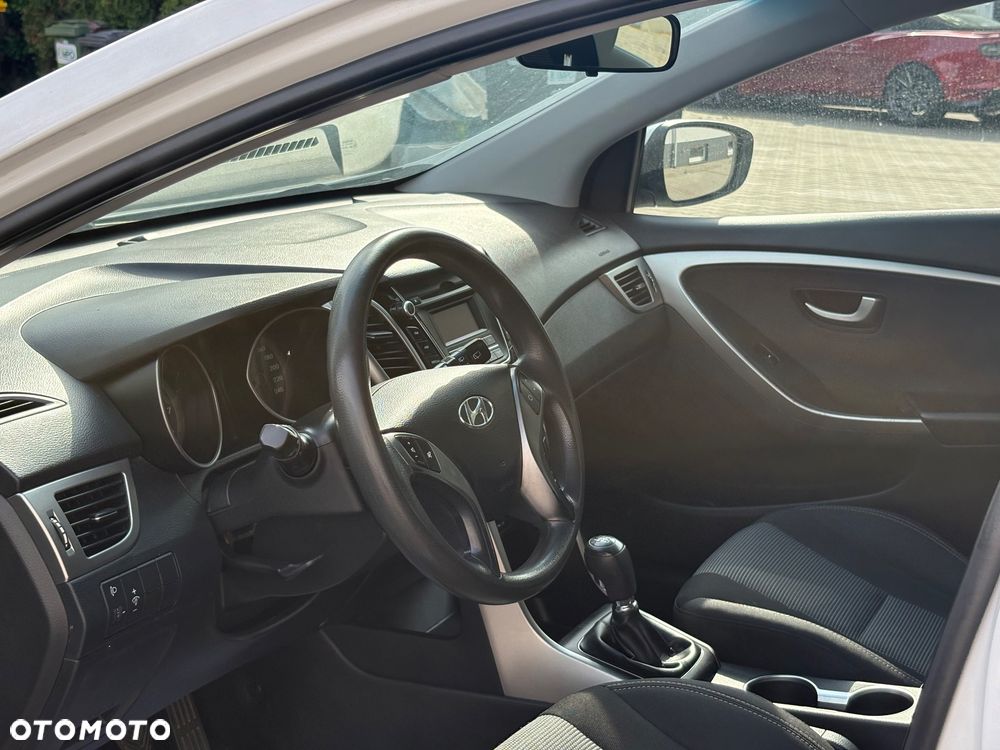 Hyundai i30 1.6 Classic - 10