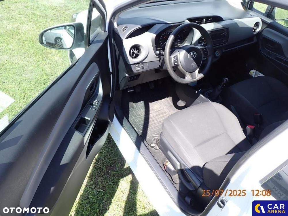 Toyota Yaris 1.5 Active - 19