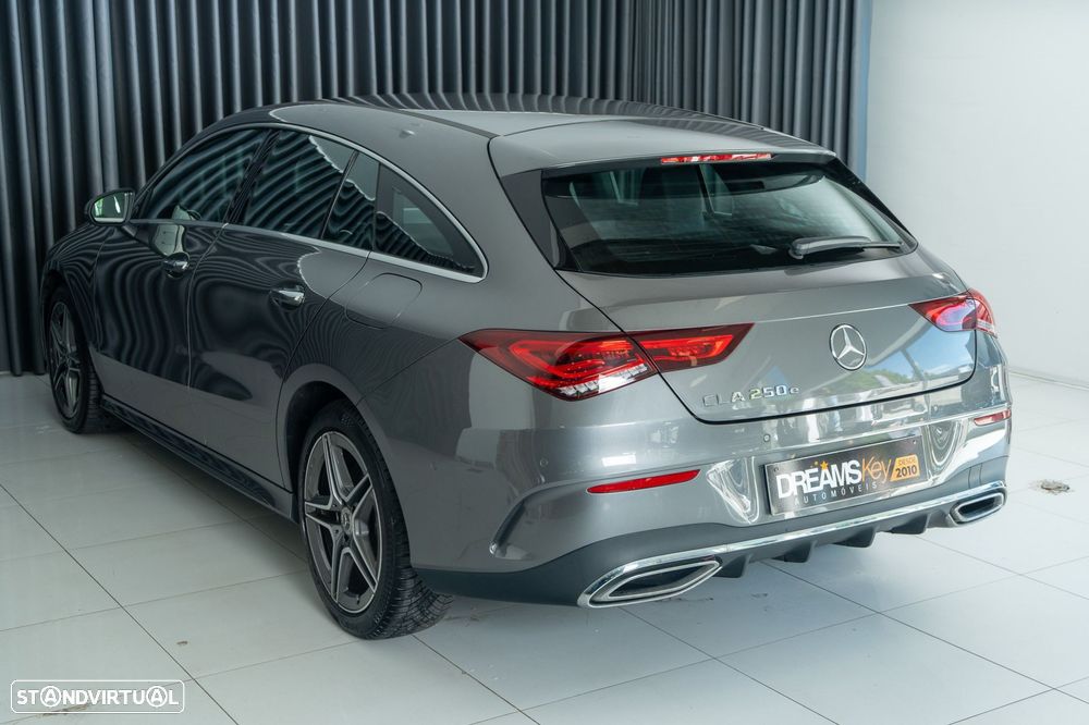 Mercedes-Benz CLA 250 e Shooting Brake AMG Line - 28