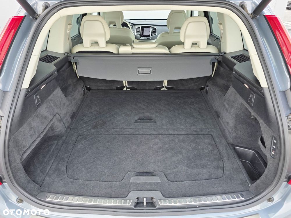 Volvo XC 90 - 18