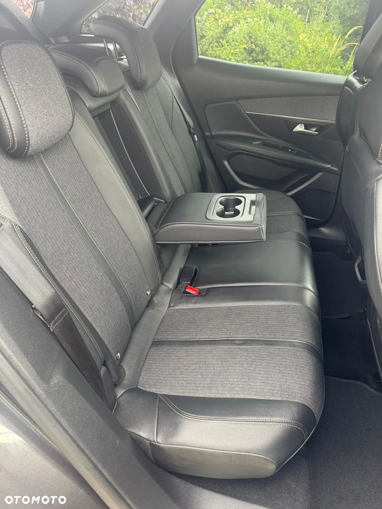 Peugeot 3008 - 21