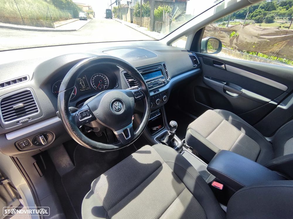 VW Sharan 2.0 TDI Confortline - 13