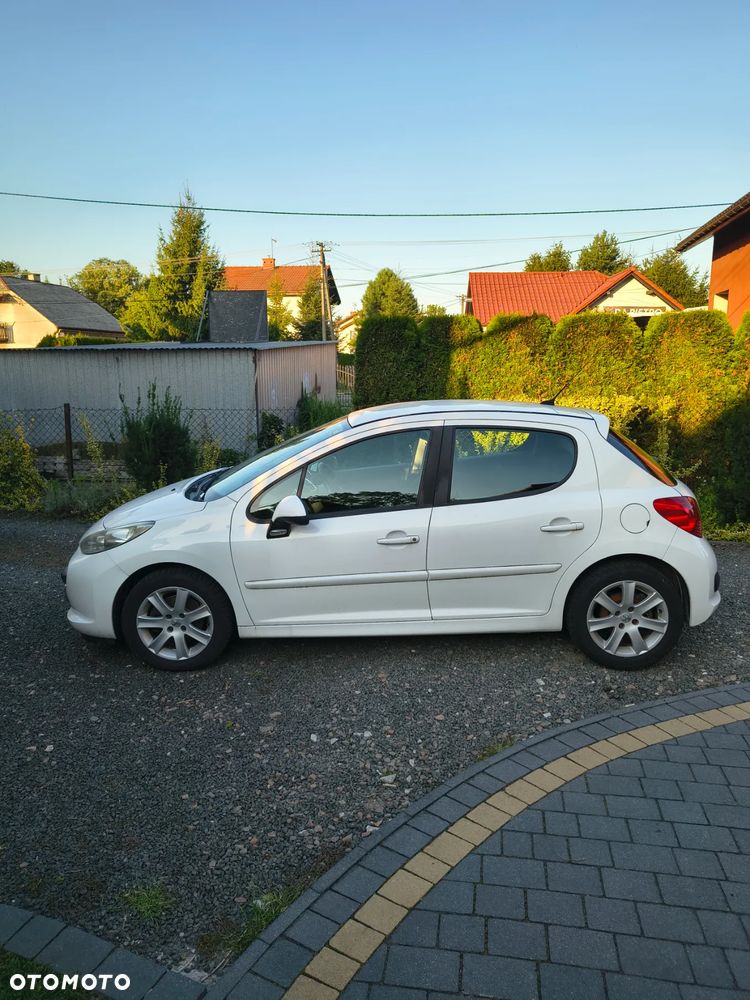 Peugeot 207 1.6 Premium - 2