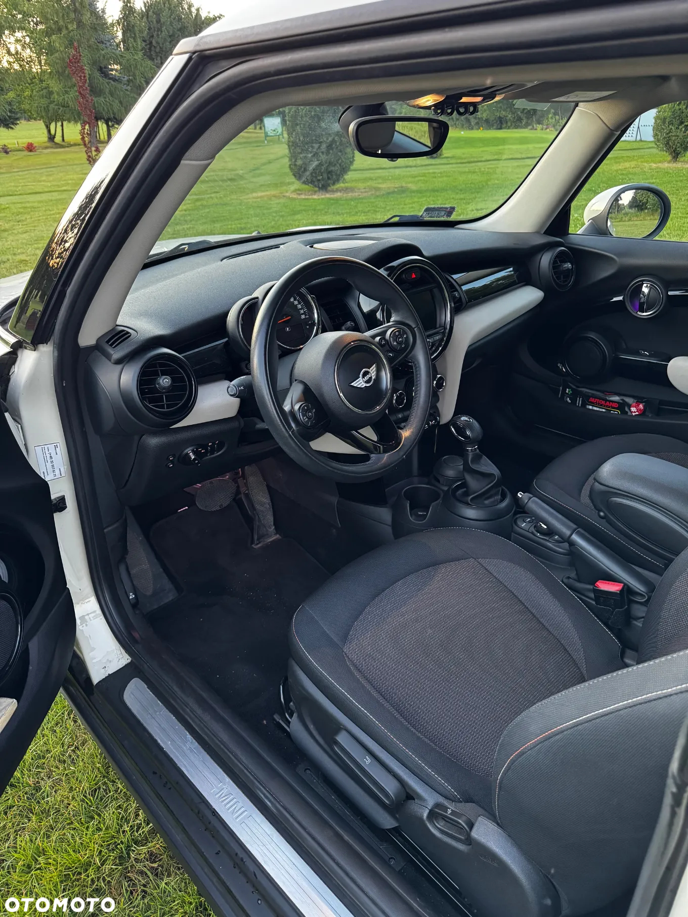 MINI ONE Standard - 10