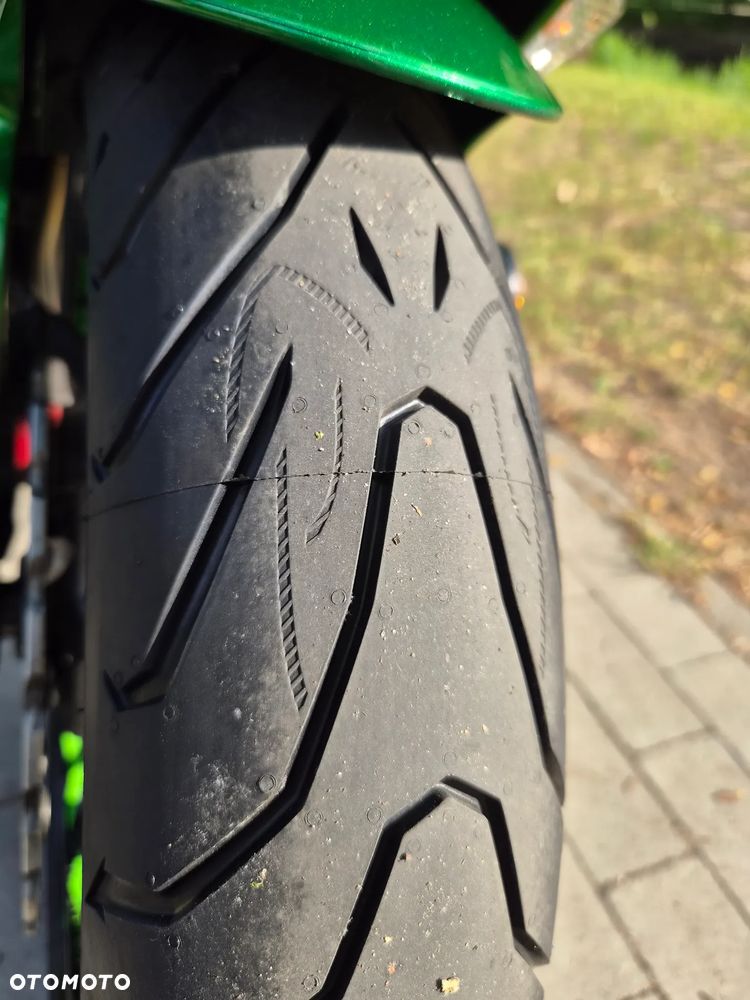 Kawasaki Ninja 1000 SX - 29