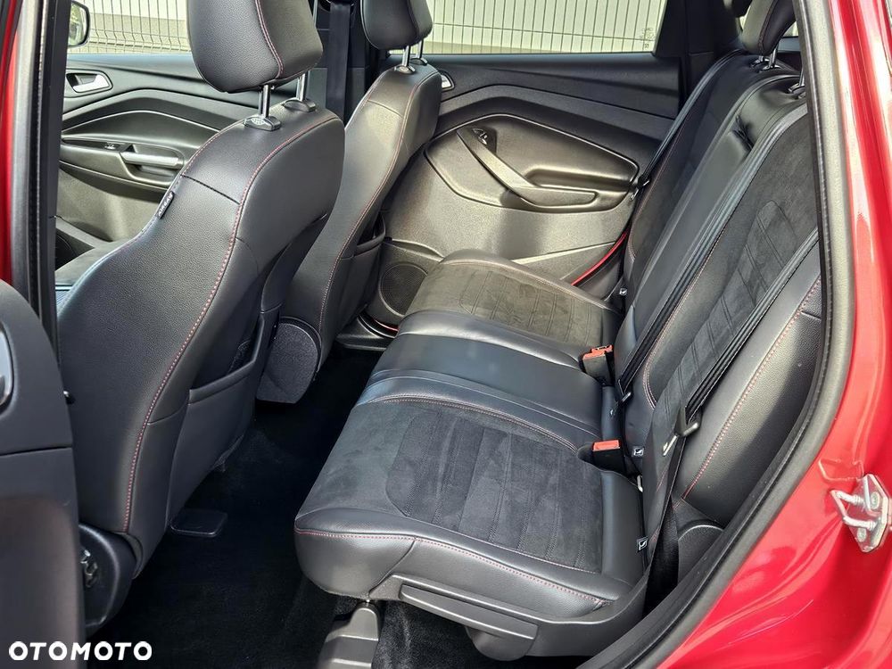 Ford Kuga 2.0 TDCi 4x4 ST-Line - 19