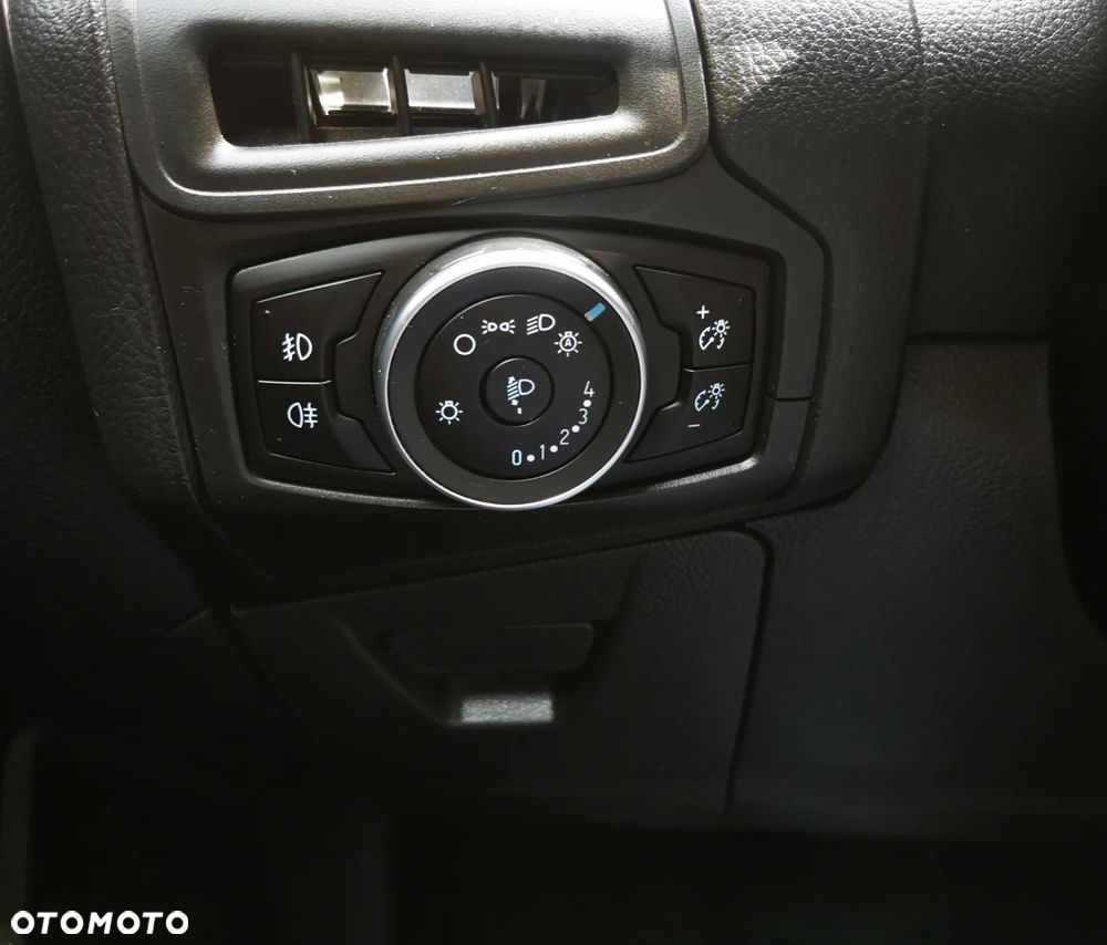 Ford Focus - 17