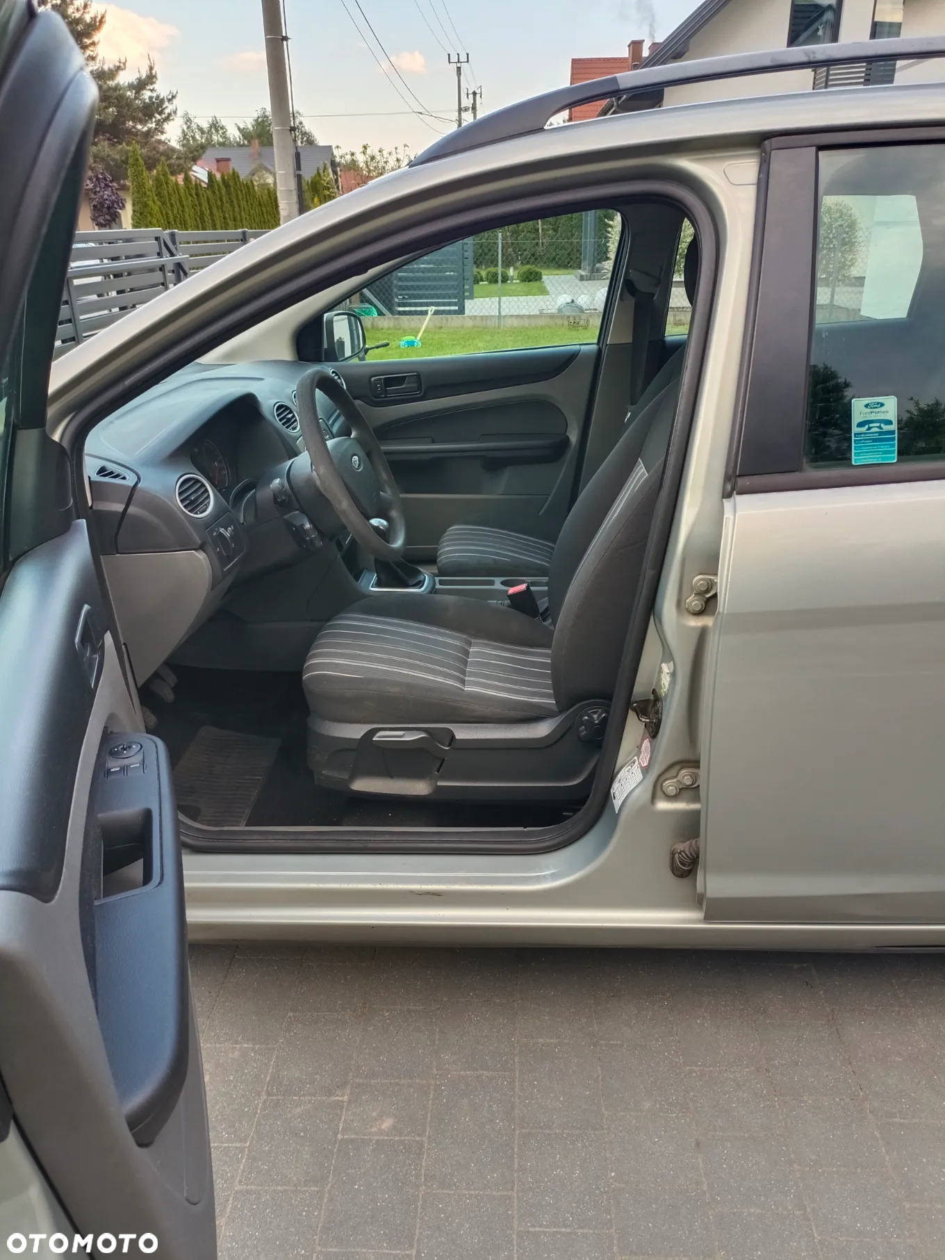 Ford Focus 1.6 Trend - 8